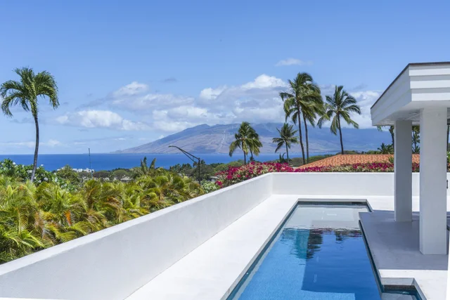 Listing Image for 3857 Waakaula Pl 1 of 49