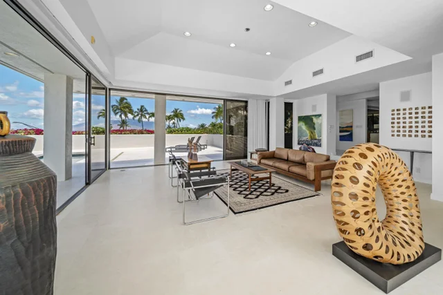 Listing Image for 3857 Waakaula Pl 10 of 49