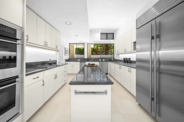 Listing Image for 3857 Waakaula Pl 13 of 49