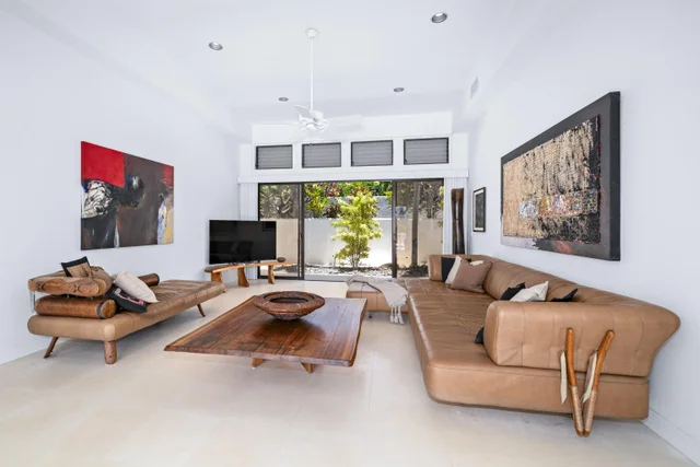 Listing Image for 3857 Waakaula Pl 16 of 49