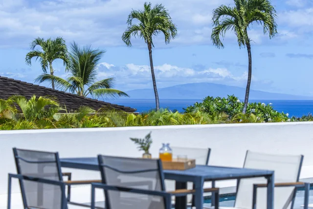 Listing Image for 3857 Waakaula Pl 2 of 49