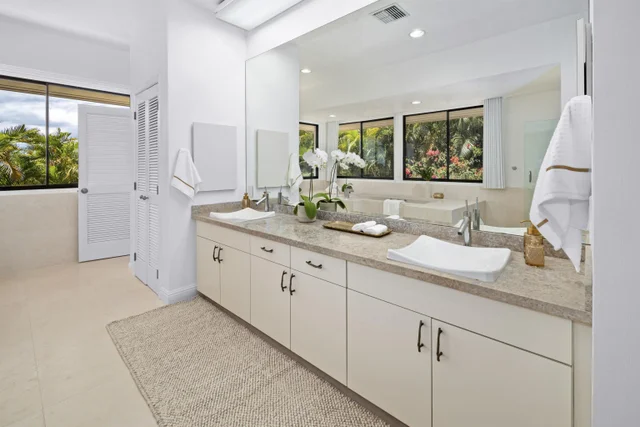 Listing Image for 3857 Waakaula Pl 25 of 49