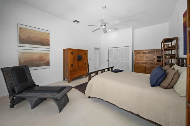 Listing Image for 3857 Waakaula Pl 31 of 49