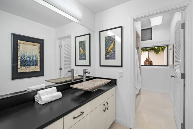 Listing Image for 3857 Waakaula Pl 32 of 49