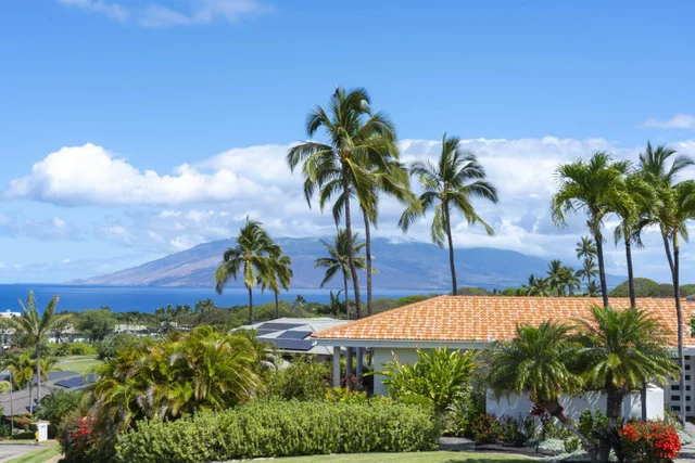 Listing Image for 3857 Waakaula Pl 42 of 49