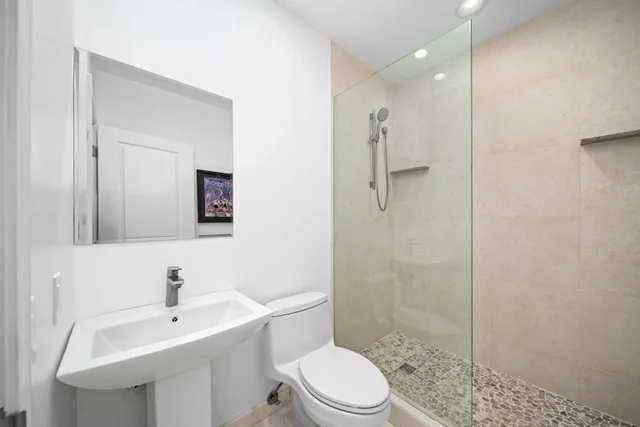 Listing Image for 3857 Waakaula Pl 48 of 49