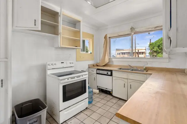 Listing Image for 282 Momi Pl 13 of 38