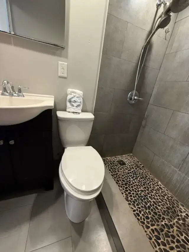 Listing Image for 3676 Lower Honoapiilani Rd G305 22 of 46
