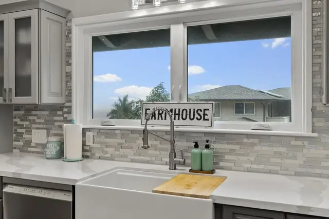 Listing Image for 551 Polulani Dr 17 of 45