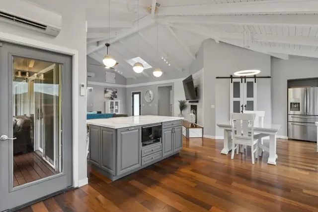 Listing Image for 551 Polulani Dr 18 of 45