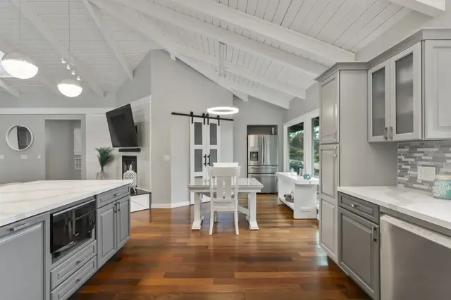 Listing Image for 551 Polulani Dr 19 of 45