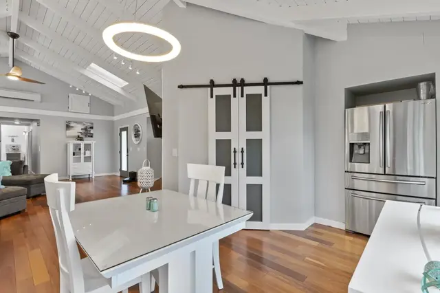 Listing Image for 551 Polulani Dr 23 of 45