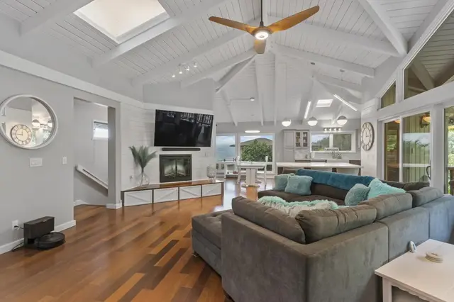 Listing Image for 551 Polulani Dr 6 of 45