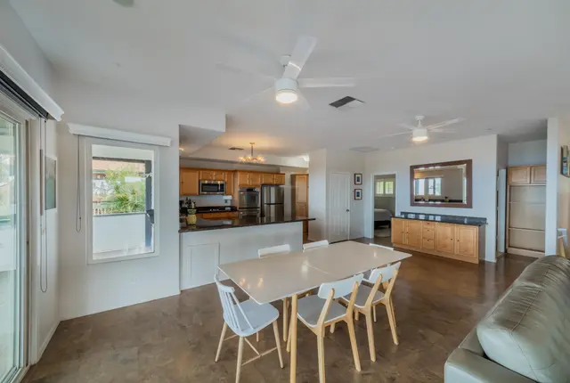 Listing Image for 132 Oleander Pl 17 of 50