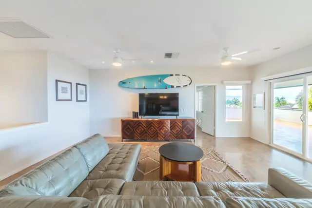 Listing Image for 132 Oleander Pl 24 of 50