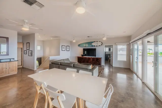 Listing Image for 132 Oleander Pl 25 of 50