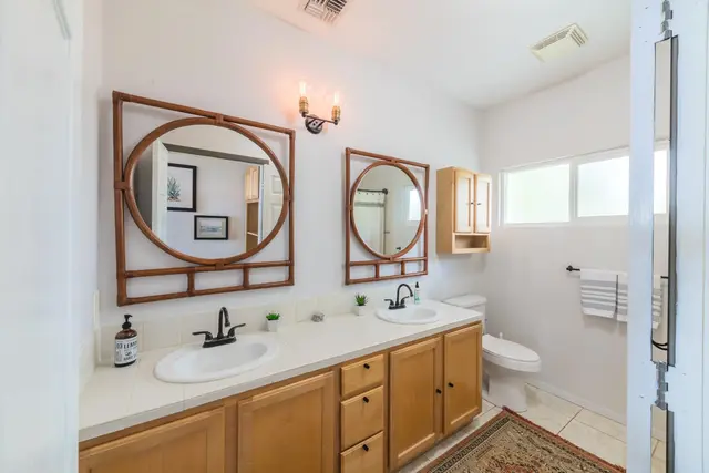 Listing Image for 132 Oleander Pl 33 of 50