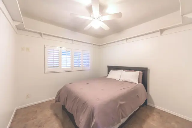 Listing Image for 132 Oleander Pl 35 of 50