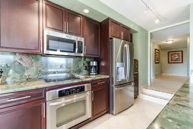 Listing Image for 50 Nohea Kai Dr 2-1106 4 of 50