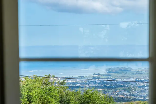 Listing Image for 440 W Waiko Rd 15 of 37