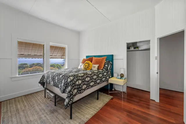 Listing Image for 440 W Waiko Rd 18 of 37