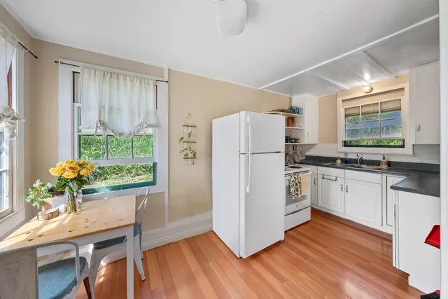 Listing Image for 440 W Waiko Rd 27 of 37