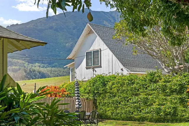 Listing Image for 440 W Waiko Rd 34 of 37