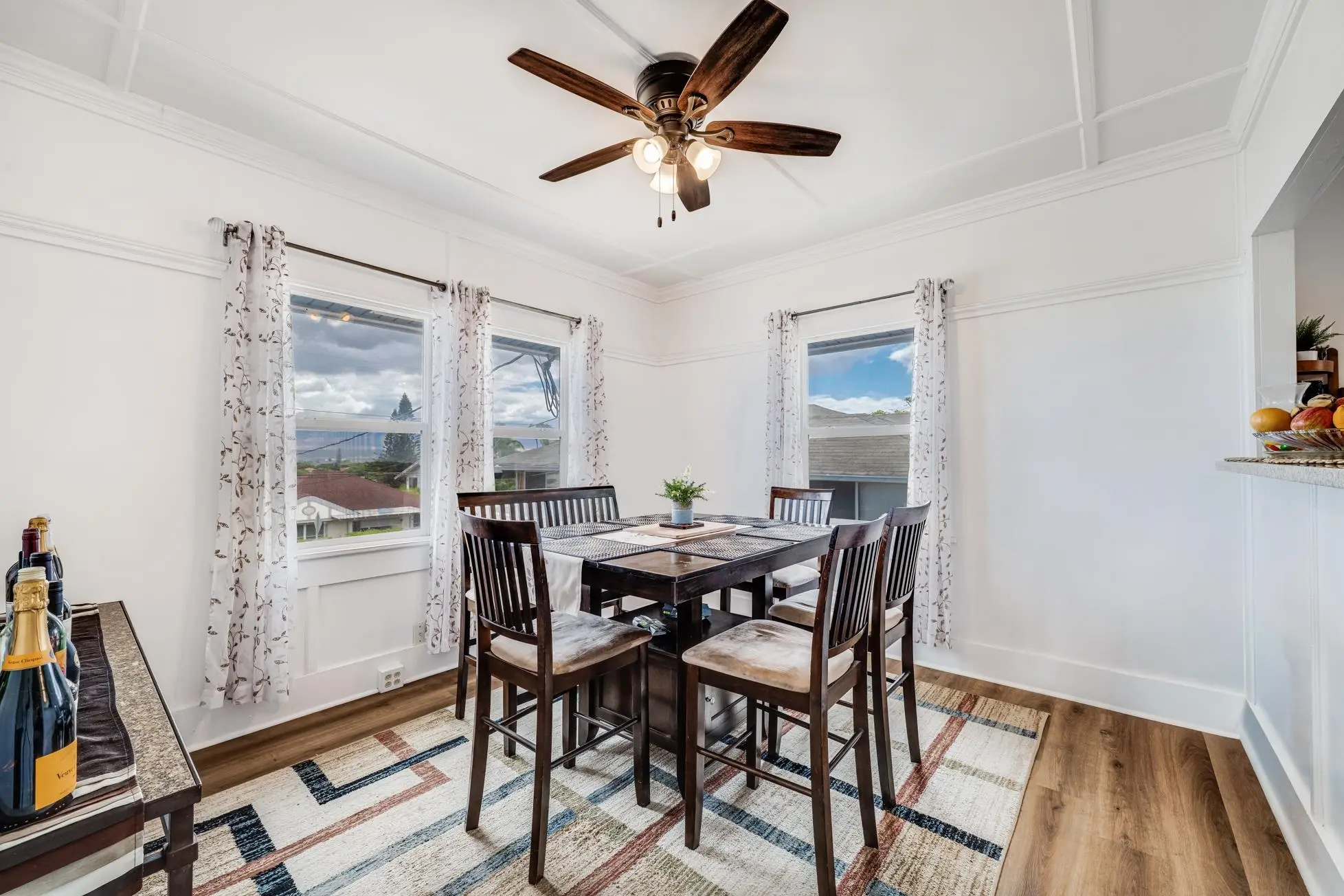 Photo of Listing #407356