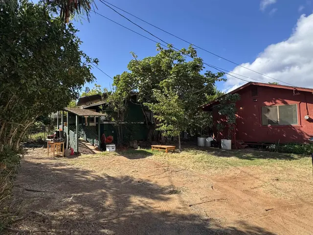 Listing Image for 58 A & B E Welakahao Rd 13 of 23