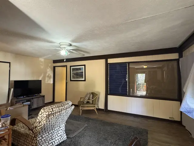 Listing Image for 58 A & B E Welakahao Rd 18 of 23