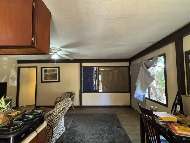 Listing Image for 58 A & B E Welakahao Rd 19 of 23