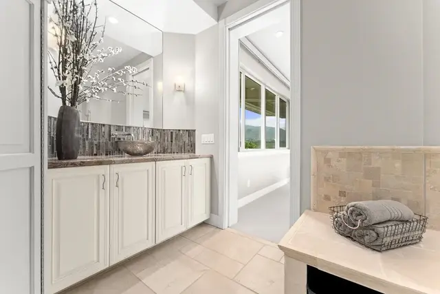 Listing Image for 263 Kamalei Cir 40 of 50