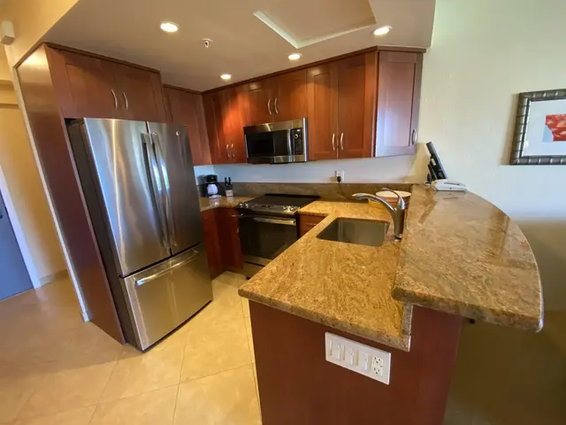 Listing Image for 2481 Kaanapali Pkwy 614u 12 of 27
