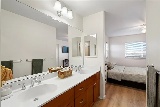 Listing Image for 95 Meheu Cir 16 of 23