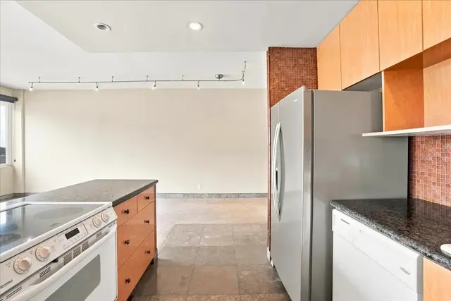 Listing Image for 1129 Lower Main St 407 20 of 50