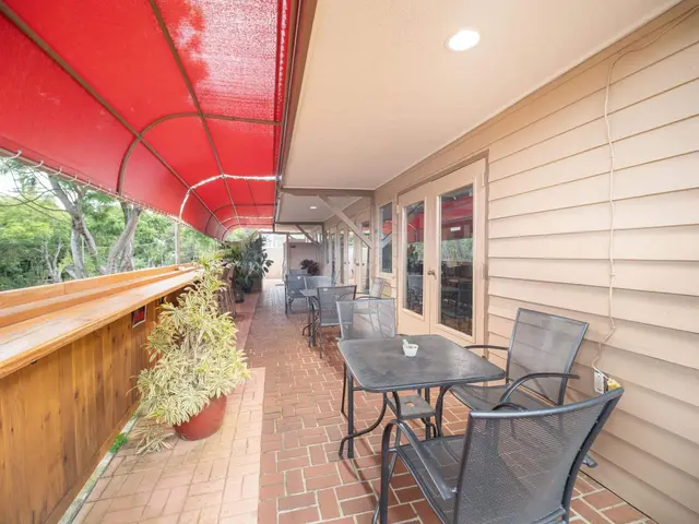 Listing Image for 1127 Makawao Ave 14 of 31