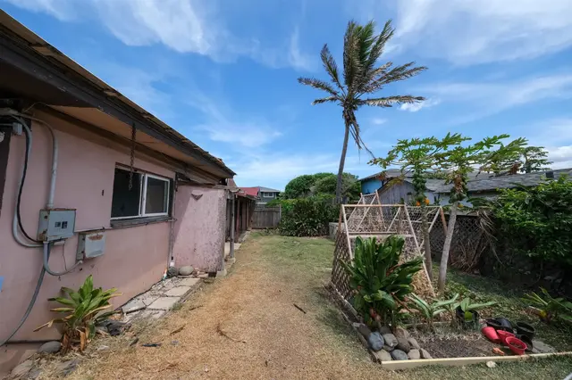 Listing Image for 585 Linekona Pl 6 of 14