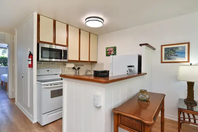 Listing Image for 3691 Lower Honoapiilani Rd 110 11 of 48