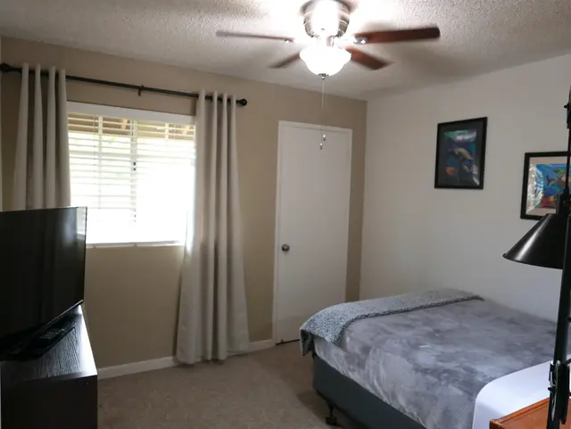 Listing Image for 140 Uwapo Rd 38-203 12 of 24