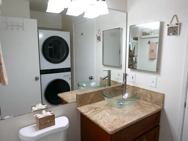 Listing Image for 140 Uwapo Rd 38-203 17 of 24