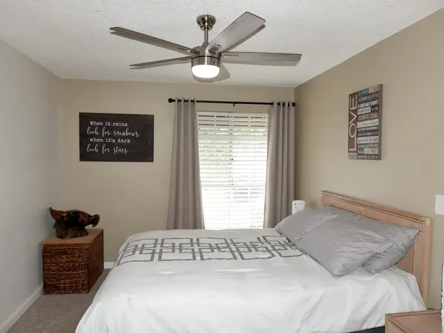 Listing Image for 140 Uwapo Rd 38-203 19 of 24