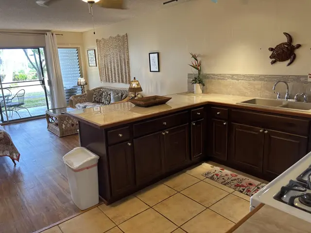 Listing Image for 7142 Kamehameha V Hwy B102 13 of 17