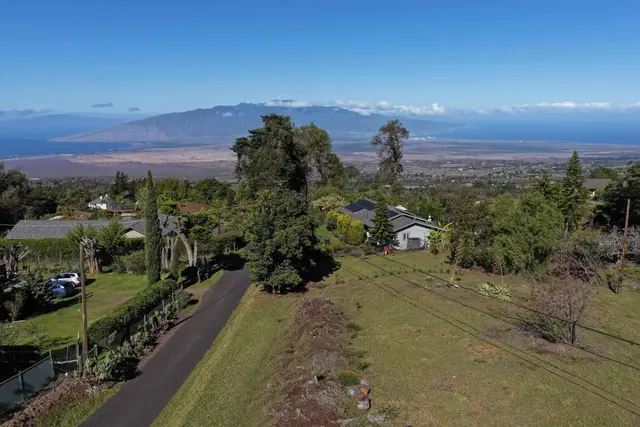 Listing Image for 1575 Kamehameiki Rd Unit 1 22 of 39