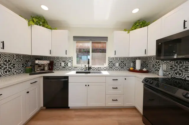 Listing Image for 12 Orchid Pl 174 15 of 50
