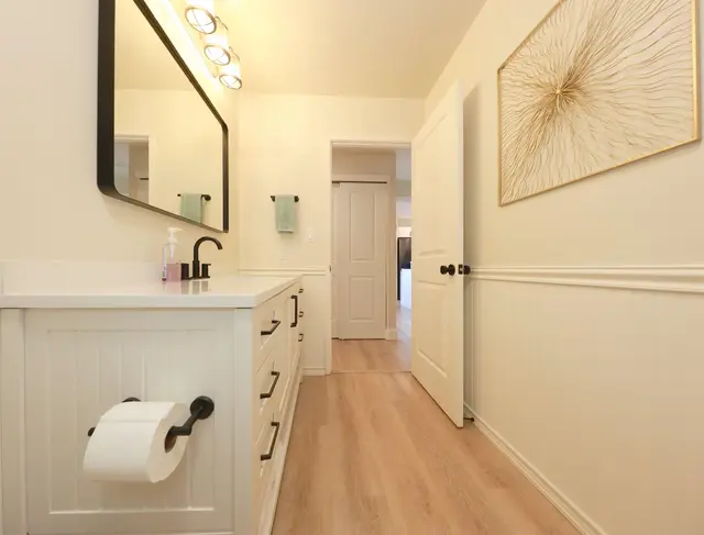 Listing Image for 12 Orchid Pl 174 37 of 50