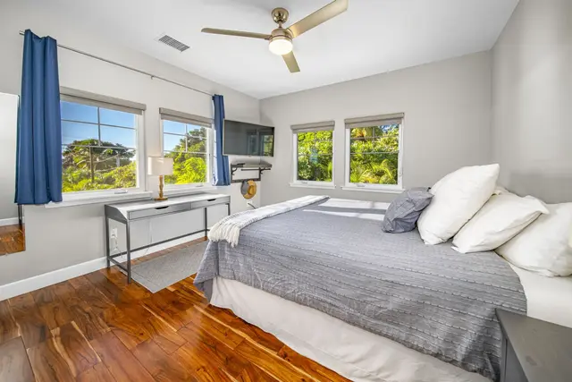 Listing Image for 3535 Akala Dr Unit A 27 of 50