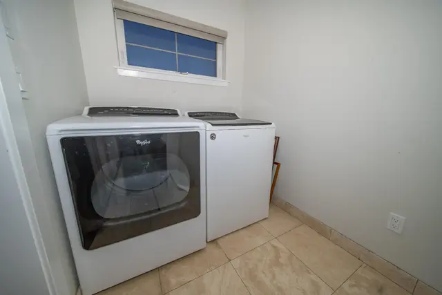 Listing Image for 3535 Akala Dr Unit A 34 of 50