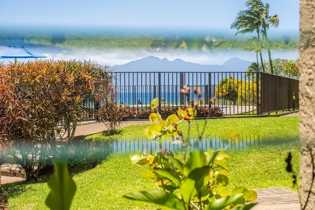 Listing Image for 5295 Lower Honoapiilani Rd A-25 18 of 36