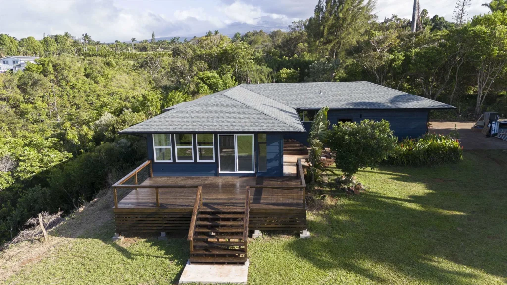 1139 Kauhikoa Rd A, Haiku