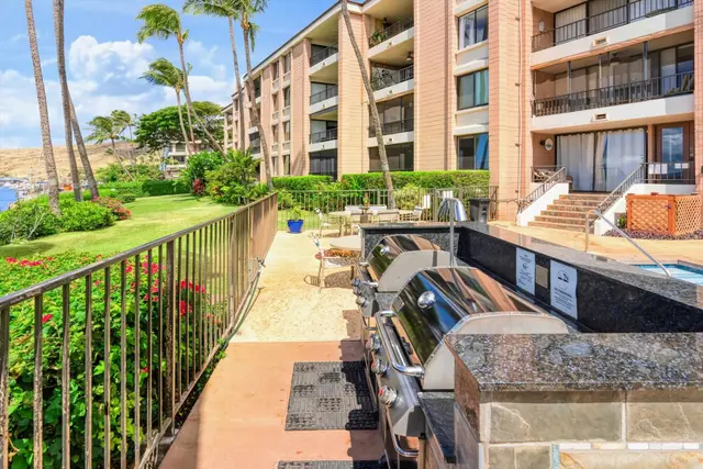 Listing Image for 30 Hauoli St 411 24 of 40